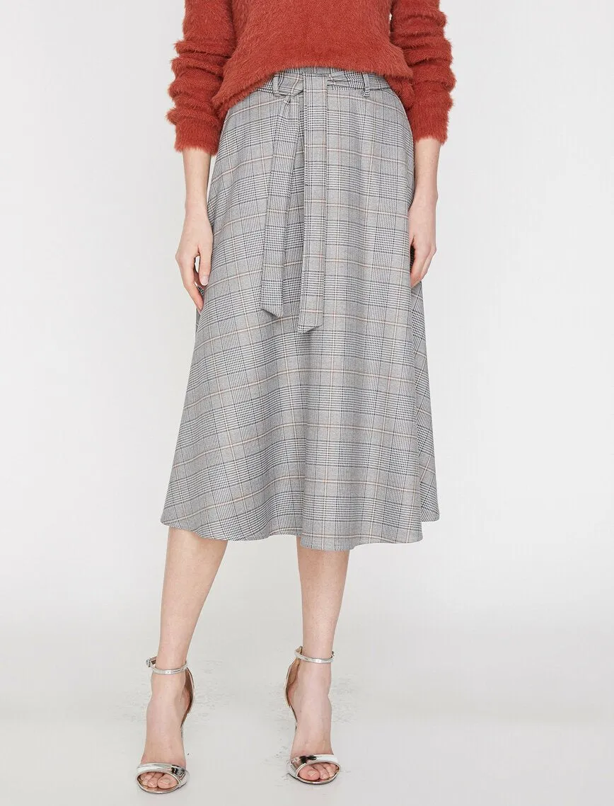 12041 Grey Patterned Midi Skirt