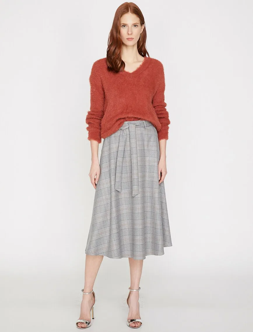 12041 Grey Patterned Midi Skirt