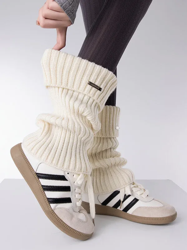 Academia label leg warmers