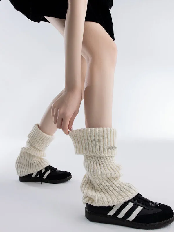 Academia label leg warmers