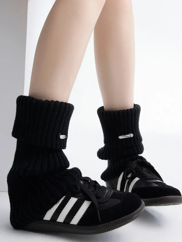 Academia label leg warmers