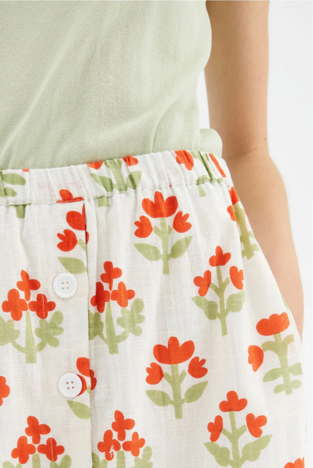 Compania Fantastica Button Detail Floral Skirt