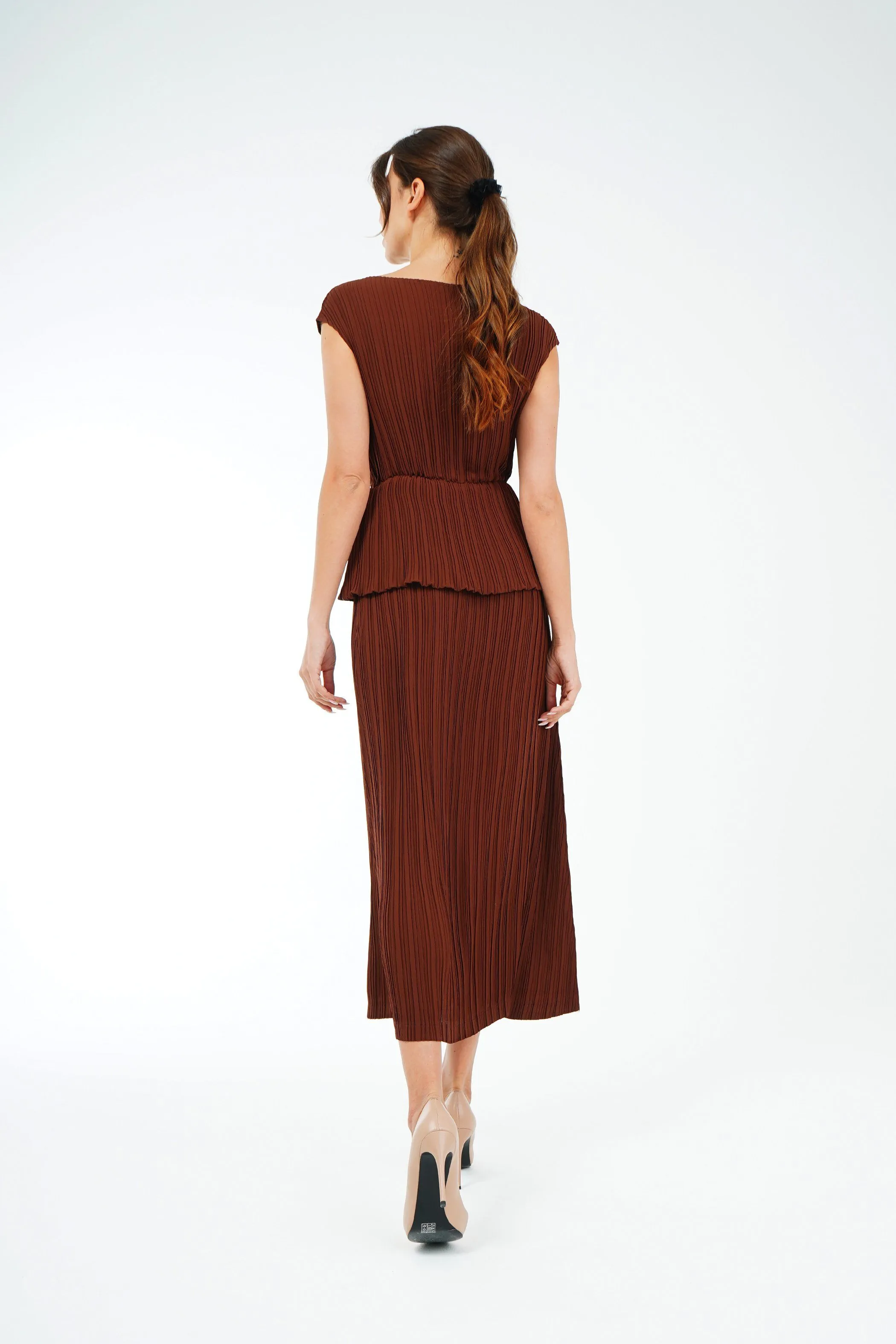 Dia Two Layer Pleated Dress With Narrow Waist