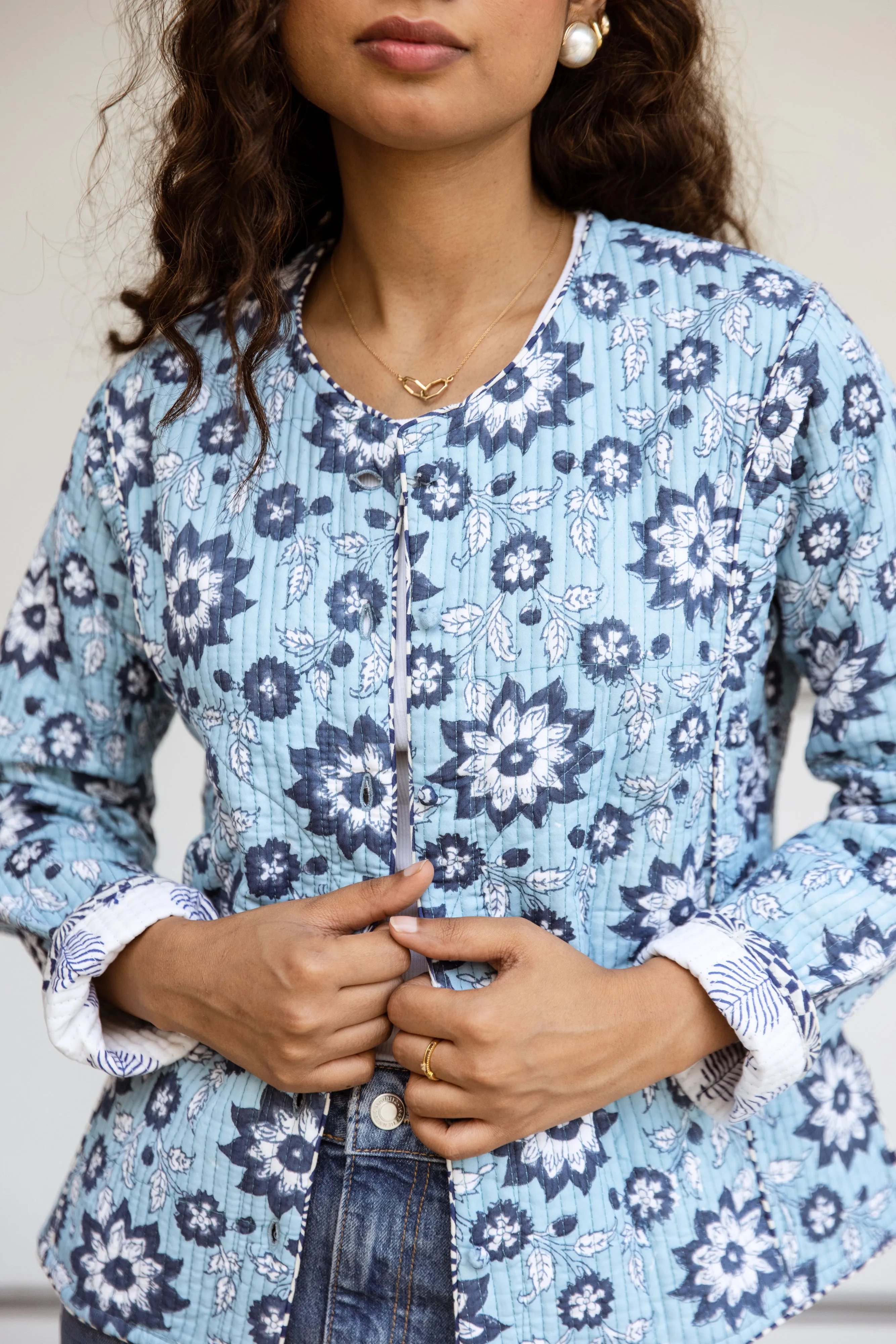 Fitted quilted jacket - Blue Floral Print