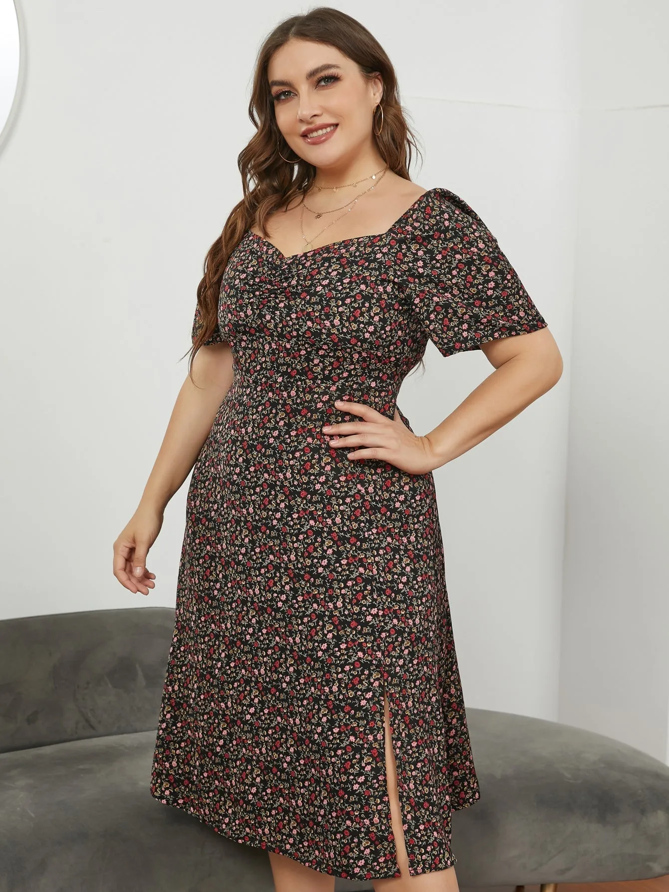 KittenAlarm - Plus Size Long floral collar and waist slit Dress