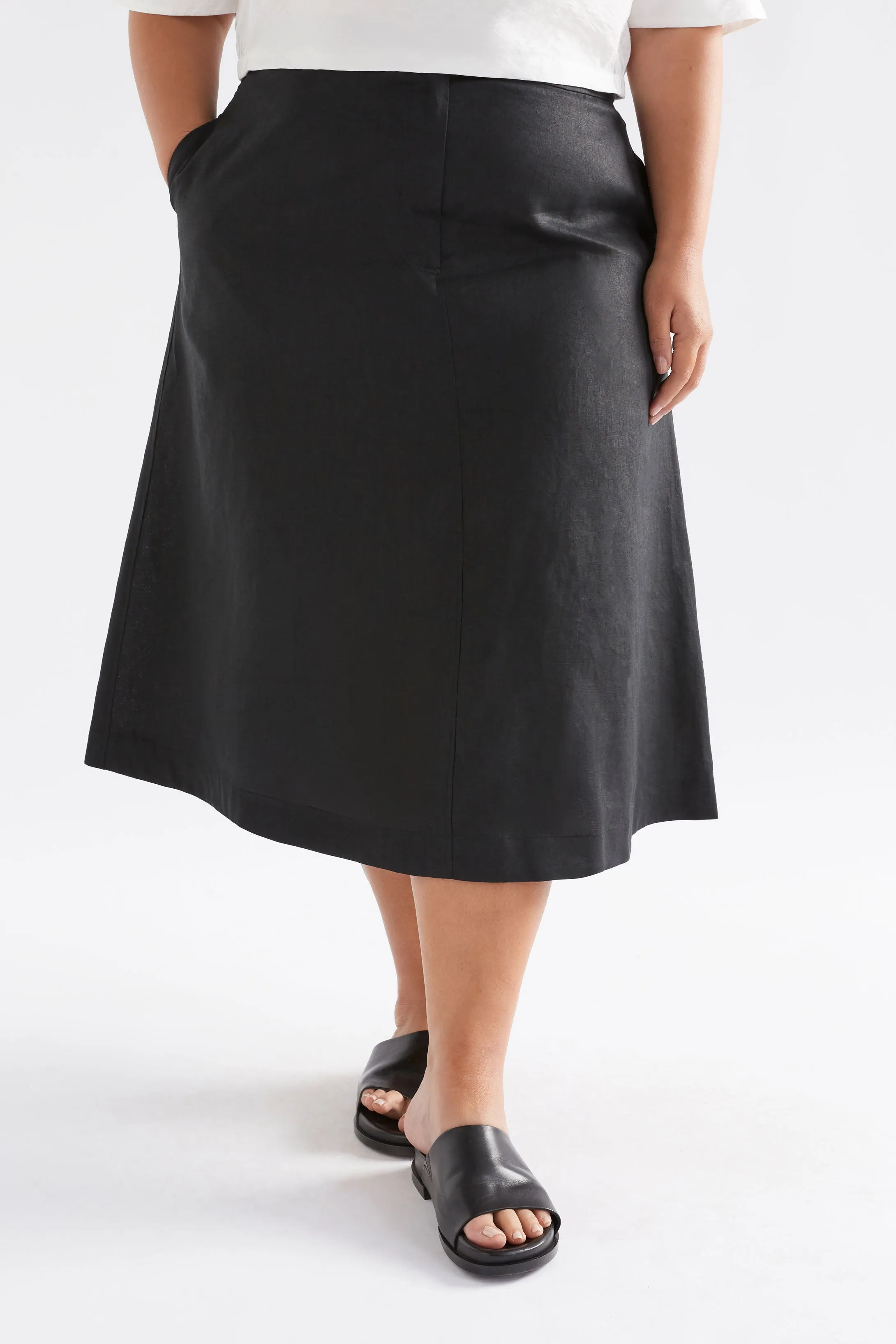 Nayte Linen Skirt