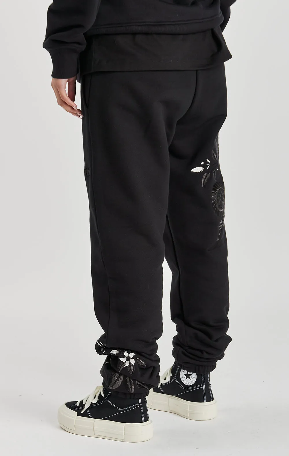 ONLY THE BLIND - Night Python Embroidered Sweatpants